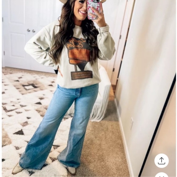 Wrangler Light Blue Flare Jeans - Picture 6 of 13